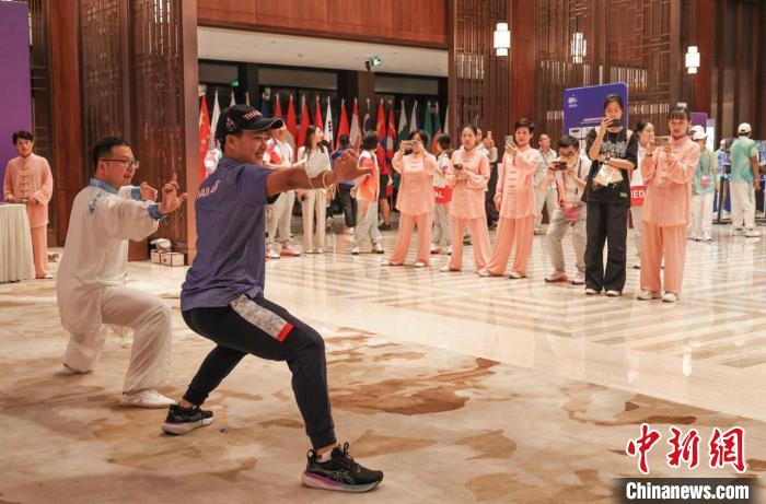 杭州亚运会文化体验活动点燃金华亚运分村