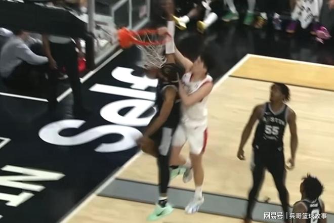 杨瀚森G联盟复刻姚明神迹隔扣208公分黑又硬