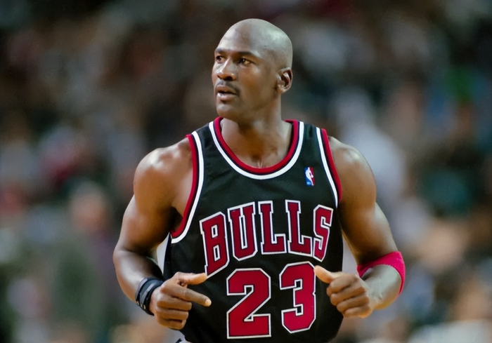 东契奇创现役最快15000分纪录，张伯伦358场领先历