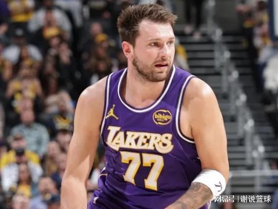 湖人惨败雷霆东契奇伤退赛季前景堪忧