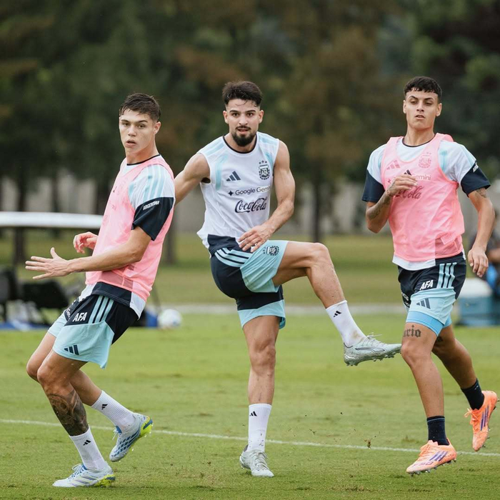 阿根廷力克赞比亚锁定世界杯席位 梅西助攻建功