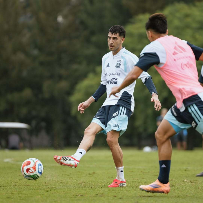 阿根廷力克赞比亚锁定世界杯席位 梅西助攻建功