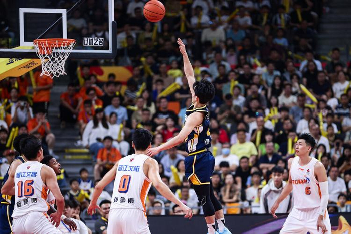 广东队两连败提前出局，季后赛对阵形势岌岌可