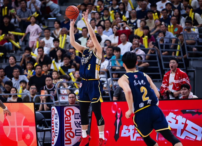 广东队两连败提前出局，季后赛对阵形势岌岌可